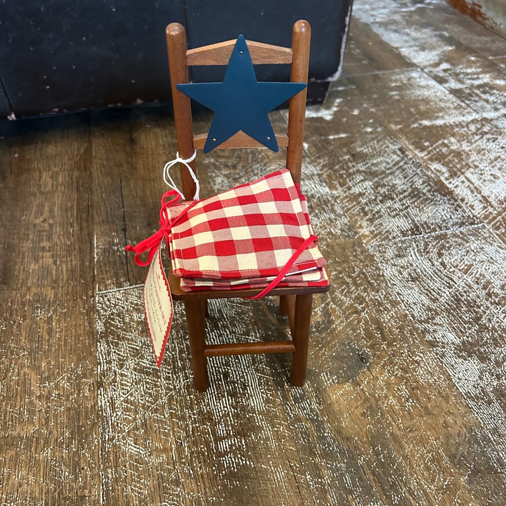 Hallmark Chair & Coaster Set Red Gingham Fabric Coasters Wood Star Mini Chair